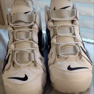 NIKE AIR MORE UPTEMPO 96 - Mens Sneakers - SIZE 9